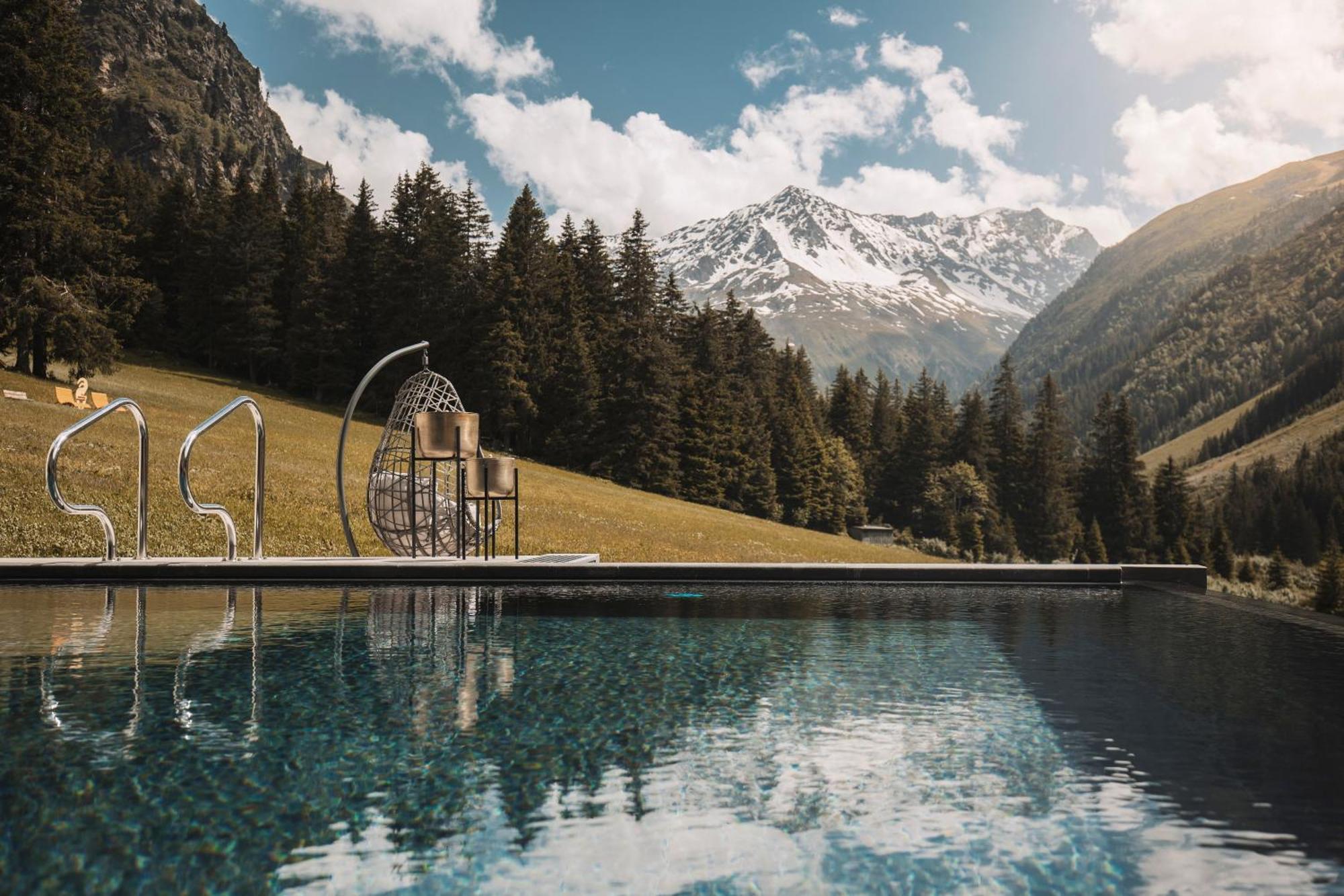 Alpine Resort Sportalm Санкт Леонард им Пицтал Екстериор снимка